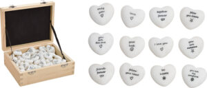 Coeur en marbre avec slogan